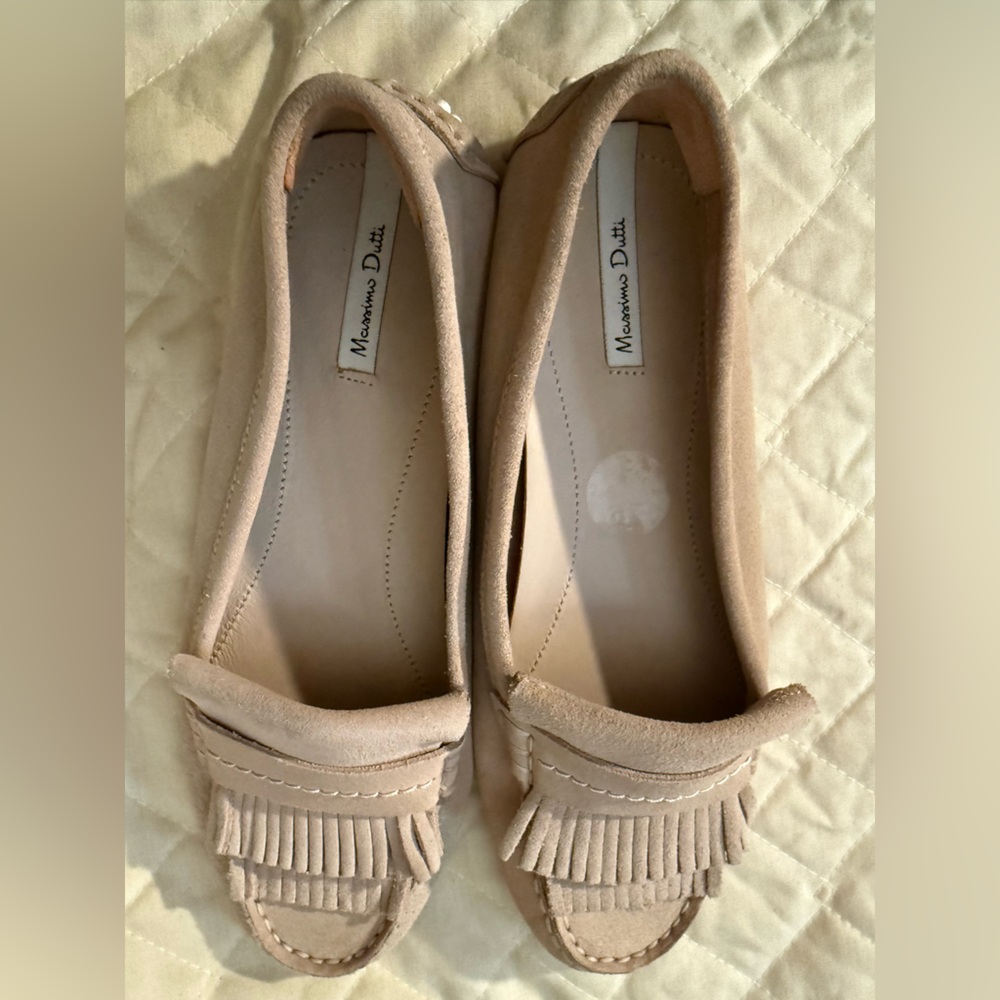 Massimo Dutti Women's Beige Driver Double Fringe Loafers